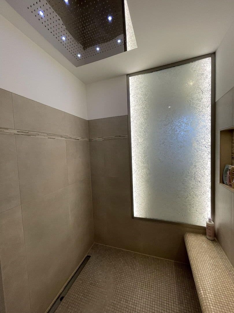 Predaj domu 198 m², pozemek 703 m², Berlin, Berlín Predaj domu 198 m², pozemek 703 m², Berlin, Berlín