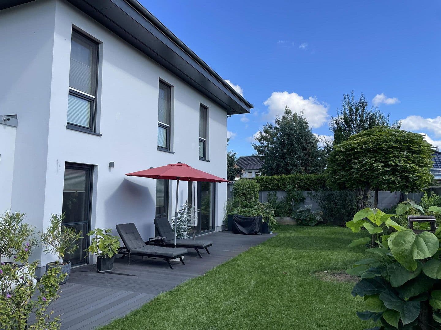 Predaj domu 198 m², pozemek 703 m², Berlin, Berlín Predaj domu 198 m², pozemek 703 m², Berlin, Berlín