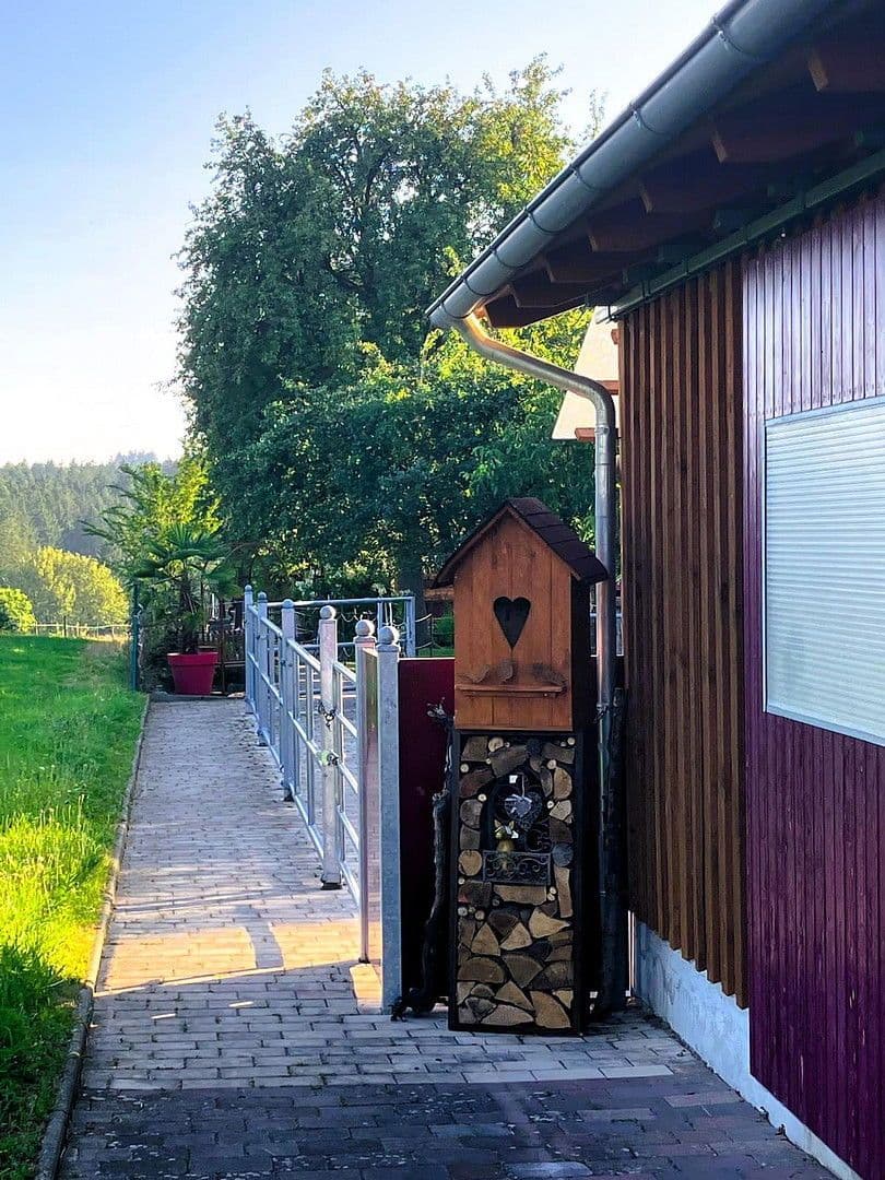 Predaj domu 129 m², pozemek 4.804 m², Wüstenrot, Bádensko-Wurttembersko Predaj domu 129 m², pozemek 4.804 m², Wüstenrot, Bádensko-Wurttembersko