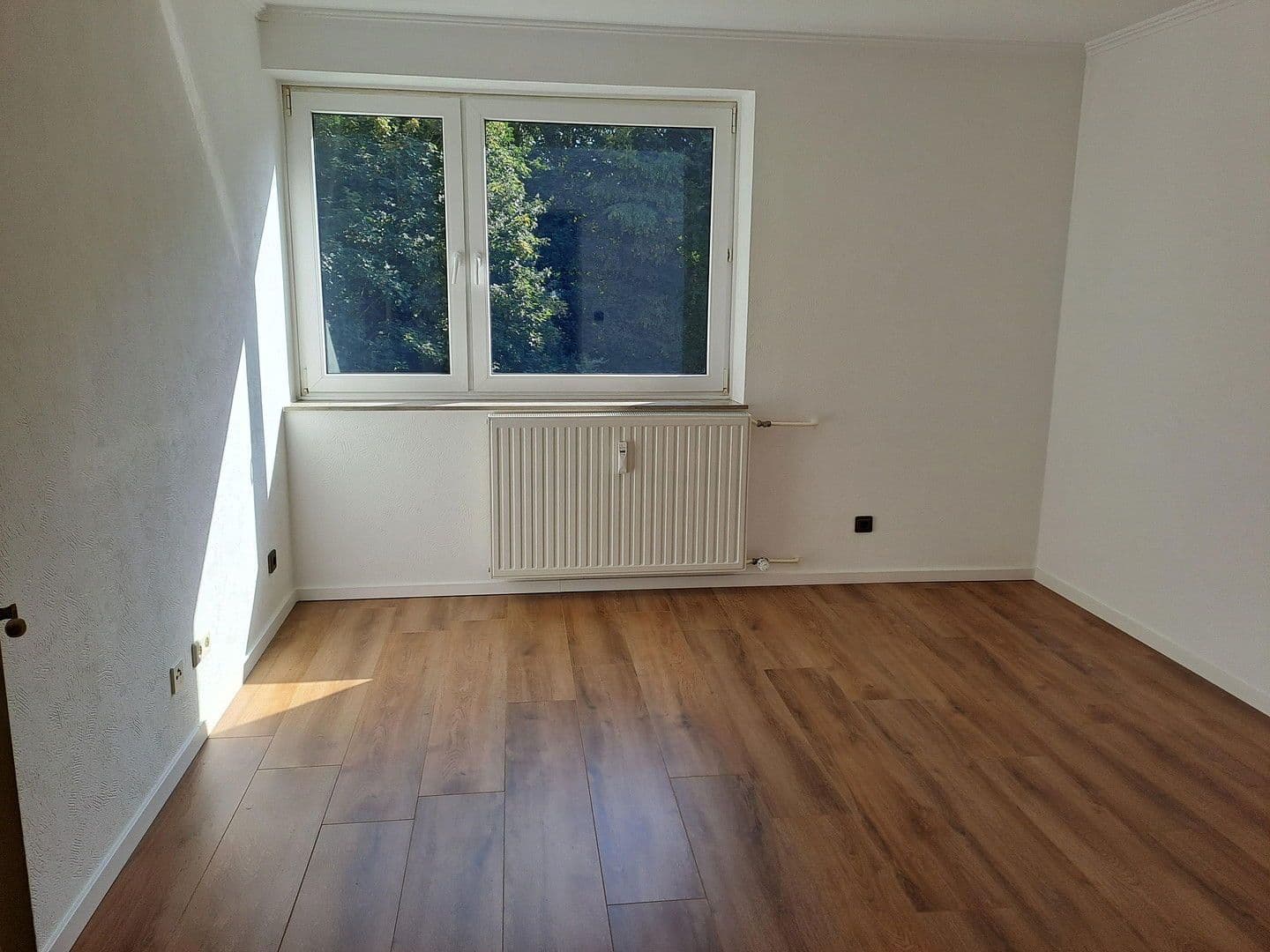 Prenájom bytu 3-izbový 87 m², Bremen, Brémy Prenájom bytu 3-izbový 87 m², Bremen, Brémy
