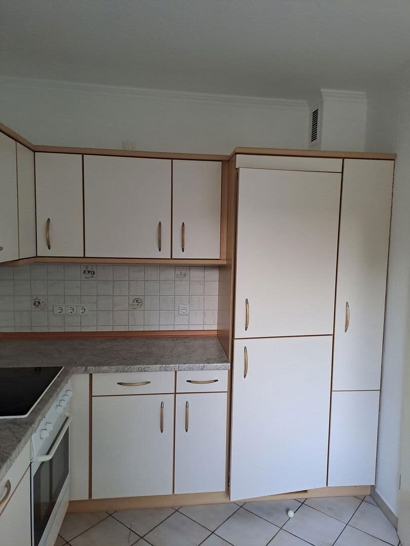 Prenájom bytu 3-izbový 87 m², Bremen, Brémy Prenájom bytu 3-izbový 87 m², Bremen, Brémy