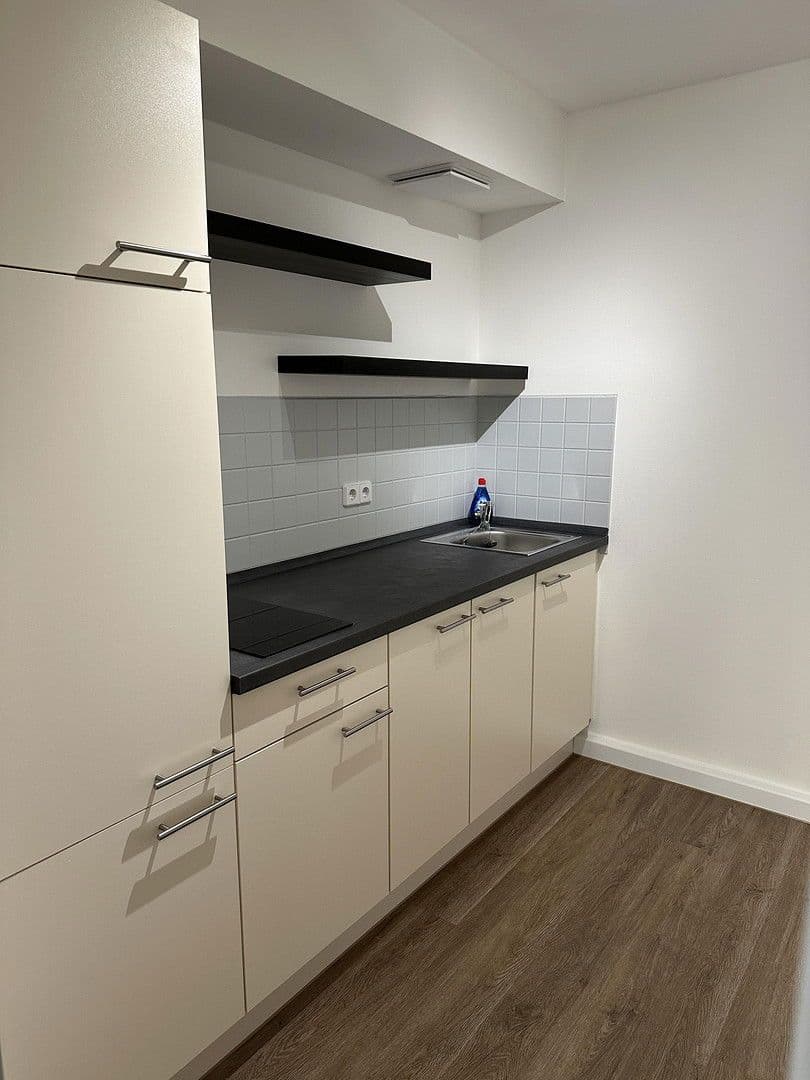 Prenájom bytu 1-izbový 41 m², Goldschmidtstr. 29 a, Leipzig, Sasko Prenájom bytu 1-izbový 41 m², Goldschmidtstr. 29 a, Leipzig, Sasko