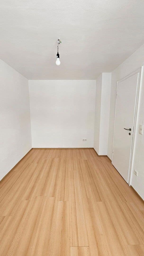 Predaj domu 86 m², pozemek 134 m², Eulenpfad 48, Celle, Dolné Sasko Predaj domu 86 m², pozemek 134 m², Eulenpfad 48, Celle, Dolné Sasko