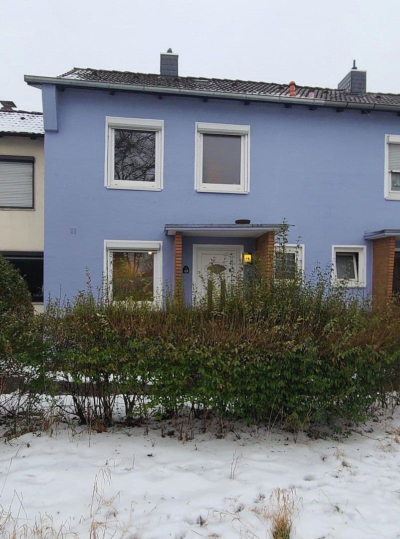Predaj domu 86 m², pozemek 134 m², Eulenpfad 48, Celle, Dolné Sasko Predaj domu 86 m², pozemek 134 m², Eulenpfad 48, Celle, Dolné Sasko