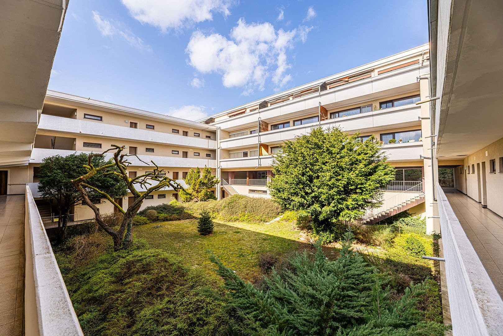 Predaj bytu 4-izbový 97 m², Allerseeweg 14, Höchberg, Bavorsko Predaj bytu 4-izbový 97 m², Allerseeweg 14, Höchberg, Bavorsko