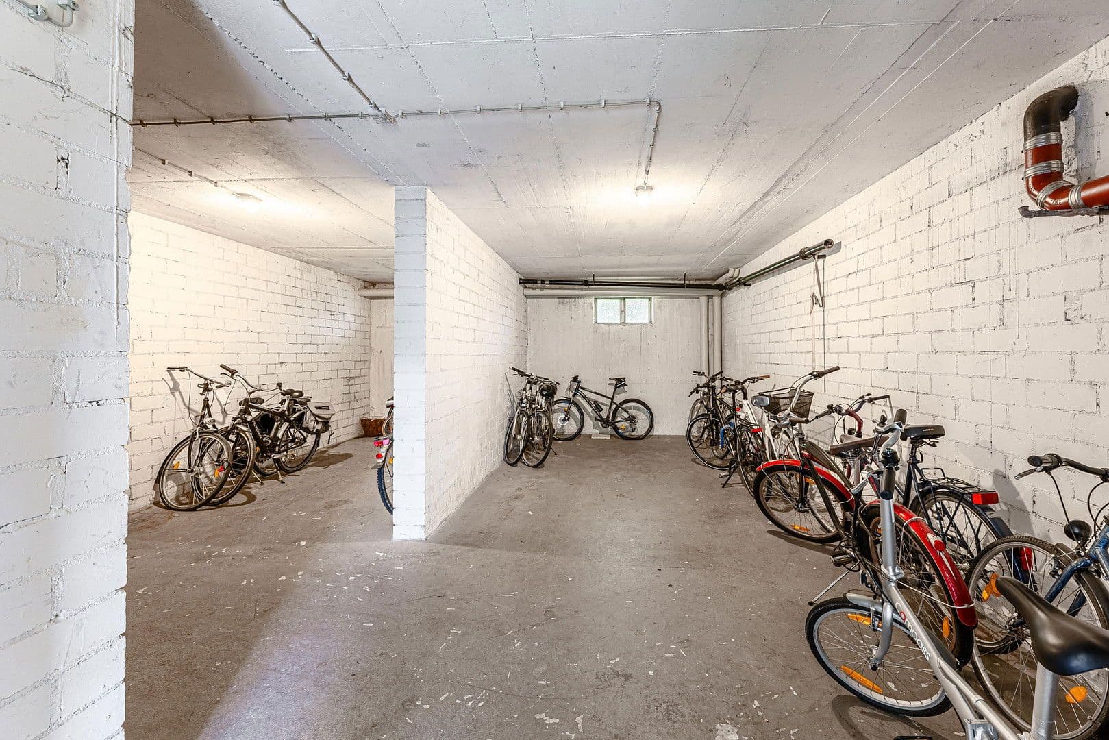 Predaj bytu 4-izbový 97 m², Allerseeweg 14, Höchberg, Bavorsko Predaj bytu 4-izbový 97 m², Allerseeweg 14, Höchberg, Bavorsko