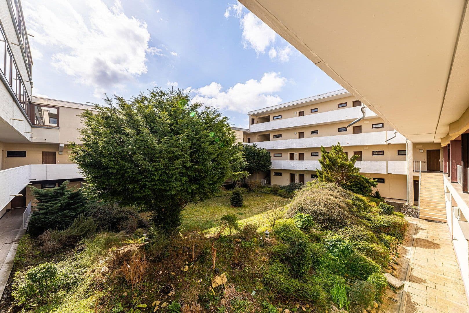 Predaj bytu 4-izbový 97 m², Allerseeweg 14, Höchberg, Bavorsko Predaj bytu 4-izbový 97 m², Allerseeweg 14, Höchberg, Bavorsko