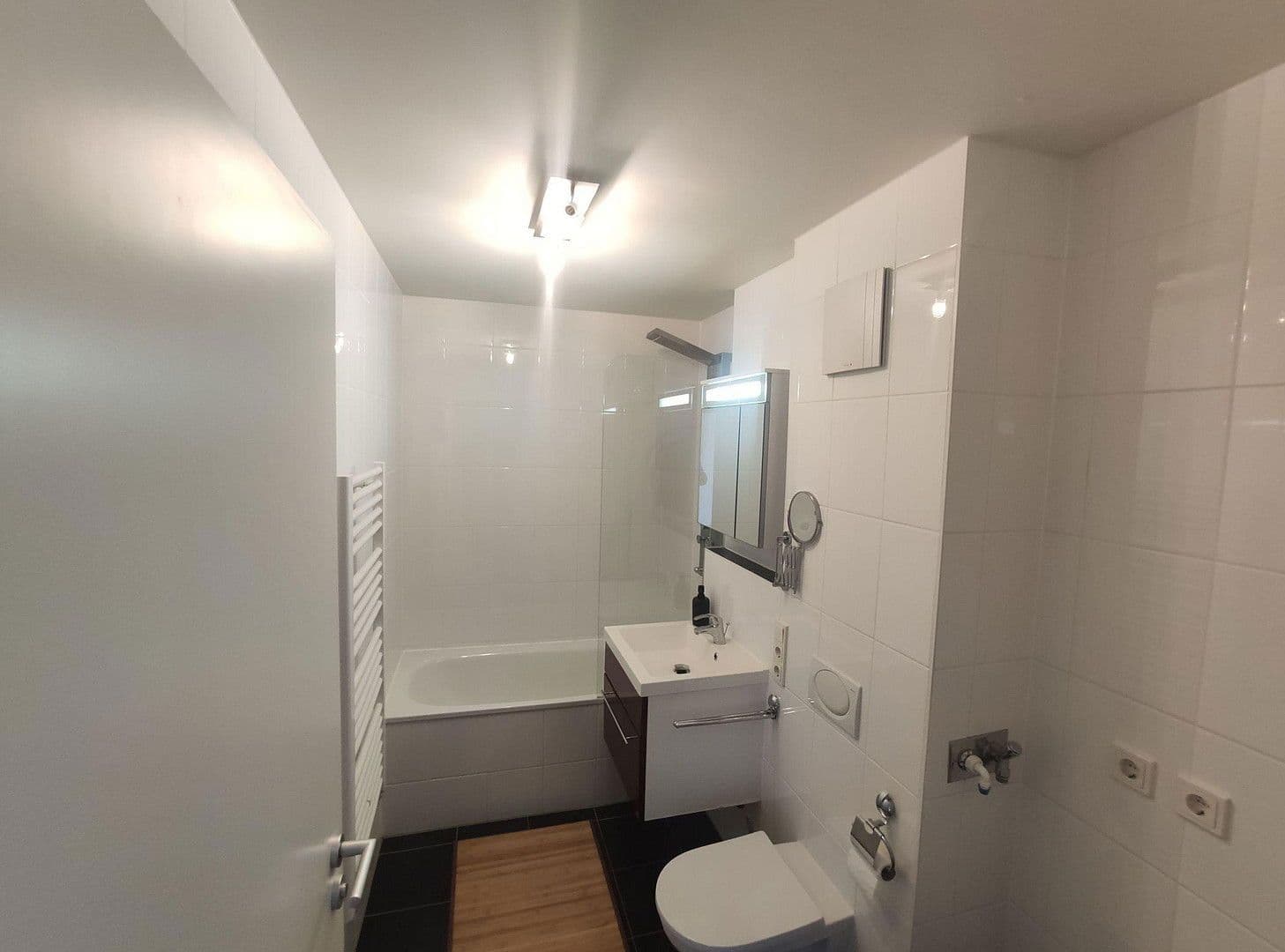 Predaj bytu 2-izbový 56 m², Max-Friedlaender-Bogen 11, München, Bavorsko Predaj bytu 2-izbový 56 m², Max-Friedlaender-Bogen 11, München, Bavorsko