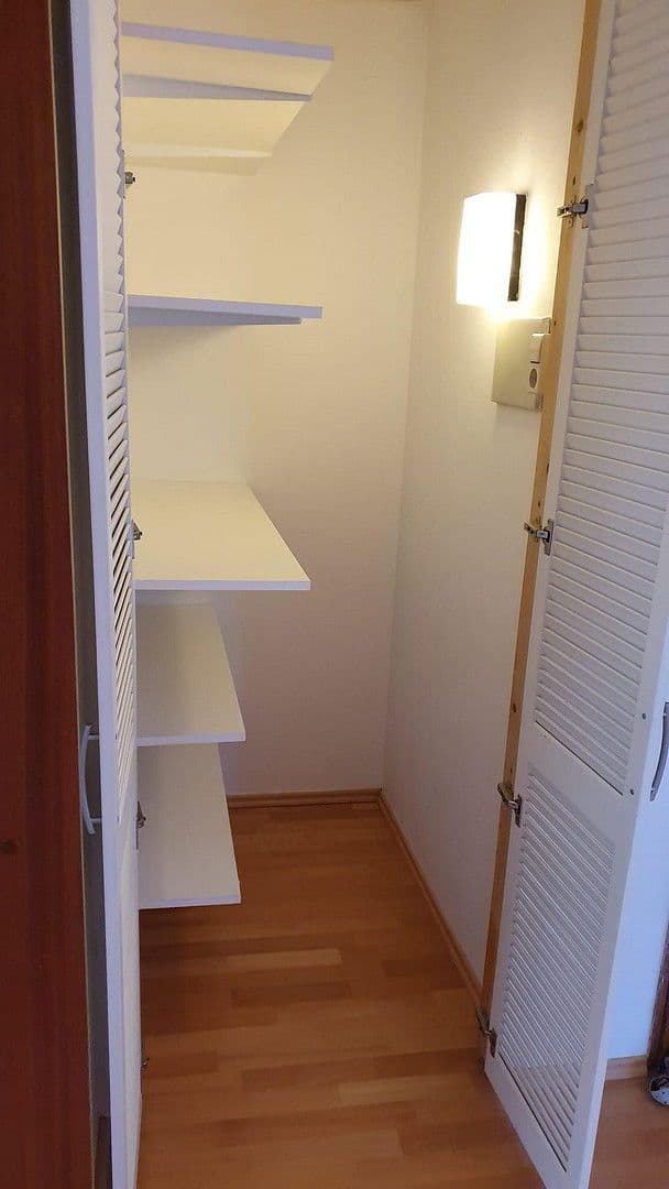 Prenájom bytu 3-izbový 70 m², Nordbahnstr. 99, Kaiserslautern, Porýnie-Falcko Prenájom bytu 3-izbový 70 m², Nordbahnstr. 99, Kaiserslautern, Porýnie-Falcko