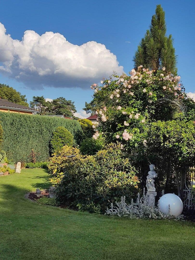 Predaj domu 140 m², pozemek 801 m², Cottbus, Brandenbursko Predaj domu 140 m², pozemek 801 m², Cottbus, Brandenbursko