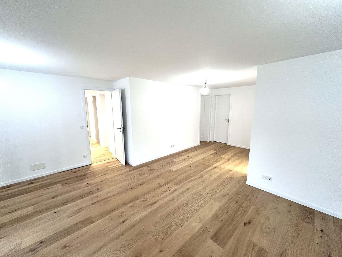 Predaj bytu 5-izbový 124 m², Kastenackerweg 10, Esslingen am Neckar, Bádensko-Wurttembersko Predaj bytu 5-izbový 124 m², Kastenackerweg 10, Esslingen am Neckar, Bádensko-Wurttembersko