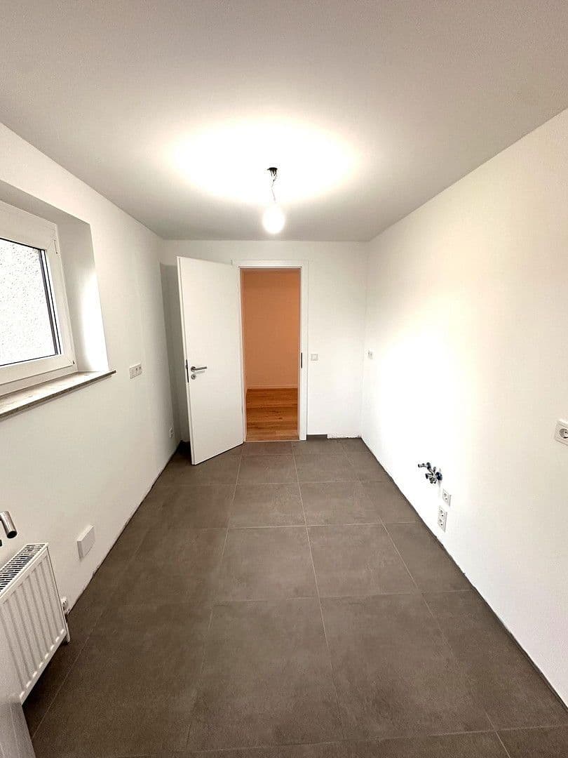 Predaj bytu 5-izbový 124 m², Kastenackerweg 10, Esslingen am Neckar, Bádensko-Wurttembersko Predaj bytu 5-izbový 124 m², Kastenackerweg 10, Esslingen am Neckar, Bádensko-Wurttembersko
