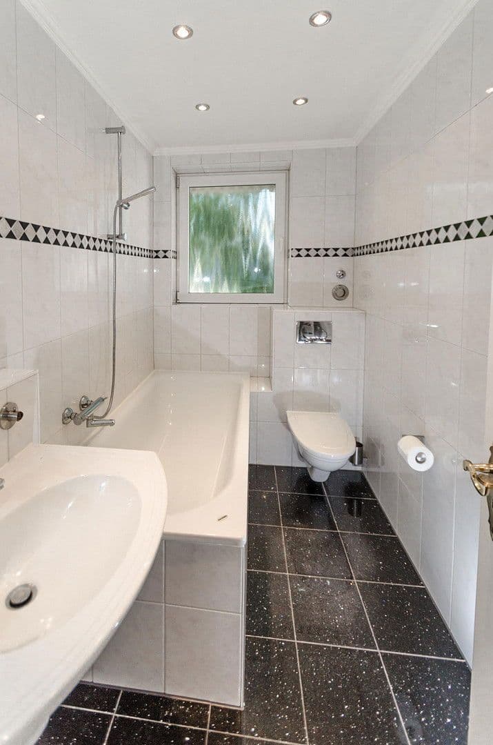 Predaj bytu 3-izbový 82 m², Schönsberg 44, Hamburg, Hamburg Predaj bytu 3-izbový 82 m², Schönsberg 44, Hamburg, Hamburg