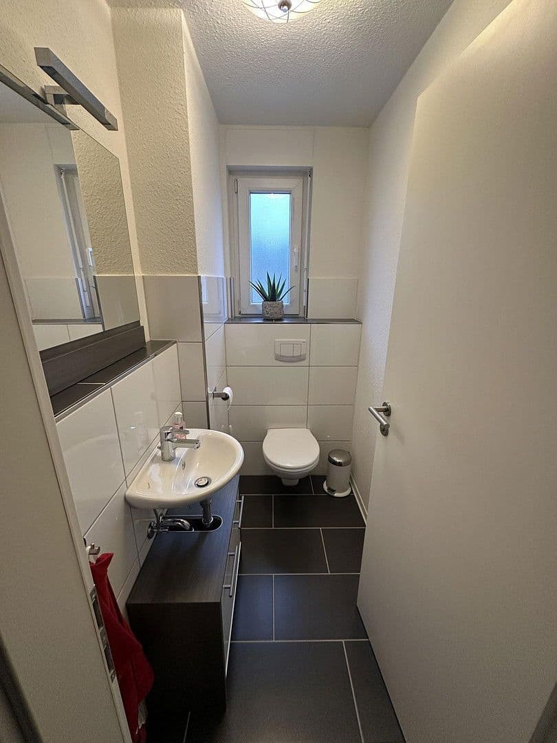 Predaj domu 195 m², pozemek 380 m², Pfinztal, Bádensko-Wurttembersko Predaj domu 195 m², pozemek 380 m², Pfinztal, Bádensko-Wurttembersko