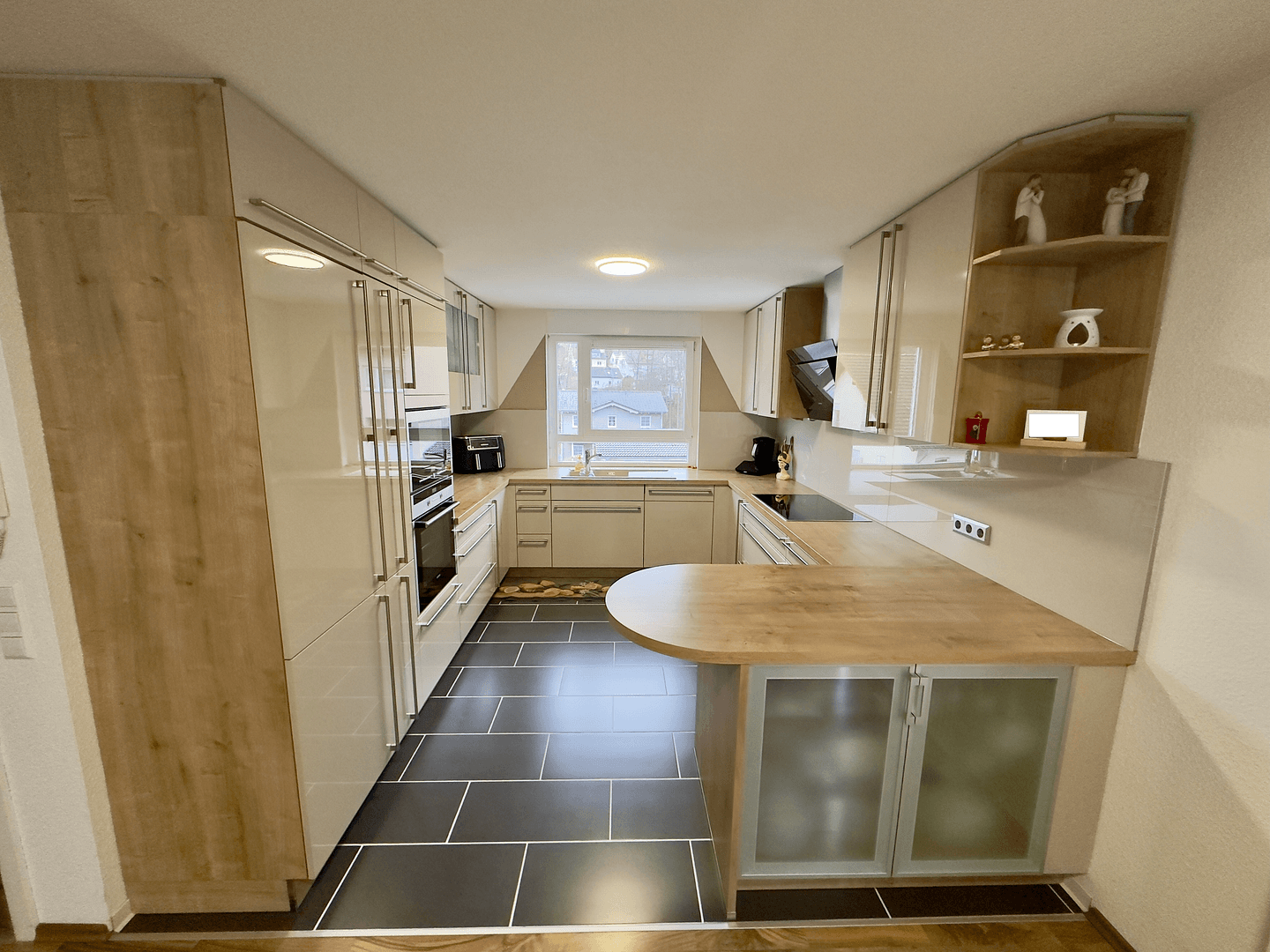 Predaj domu 195 m², pozemek 380 m², Pfinztal, Bádensko-Wurttembersko Predaj domu 195 m², pozemek 380 m², Pfinztal, Bádensko-Wurttembersko