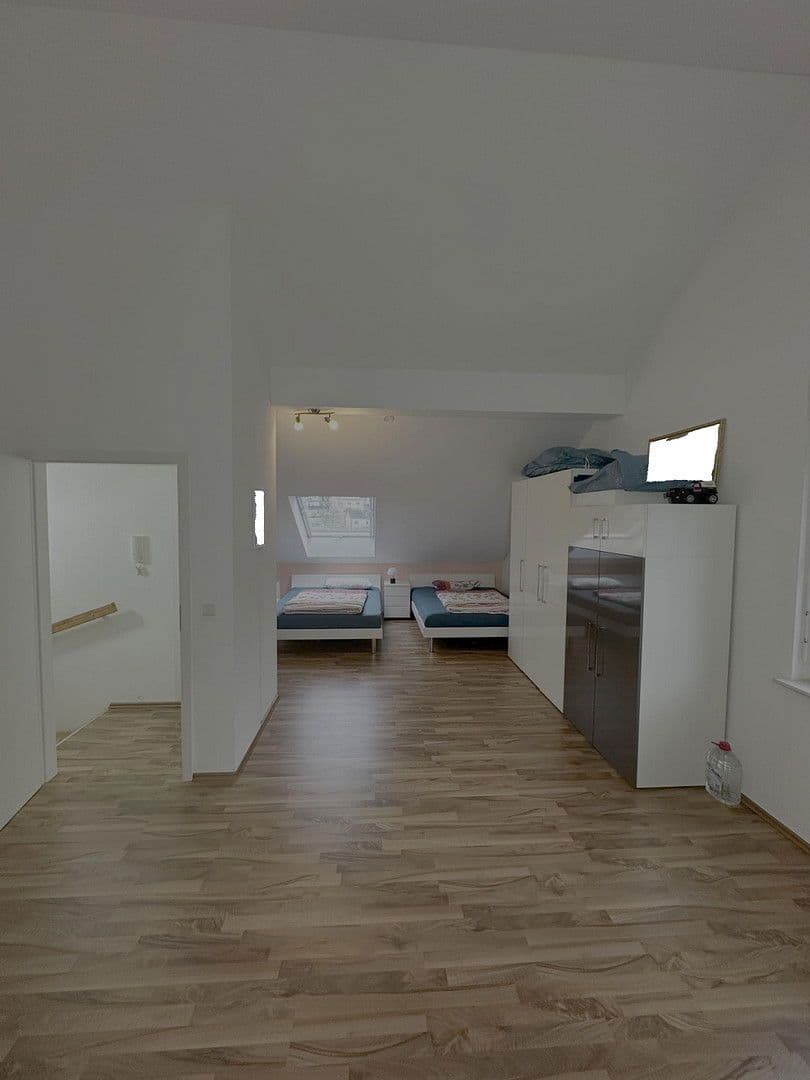 Predaj domu 195 m², pozemek 380 m², Pfinztal, Bádensko-Wurttembersko Predaj domu 195 m², pozemek 380 m², Pfinztal, Bádensko-Wurttembersko