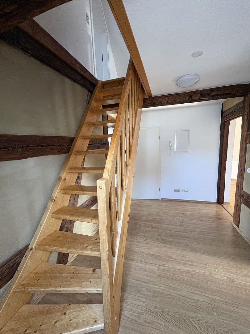 Prenájom domu 175 m², pozemek 500 m², Gundelsheim, Bavorsko Prenájom domu 175 m², pozemek 500 m², Gundelsheim, Bavorsko