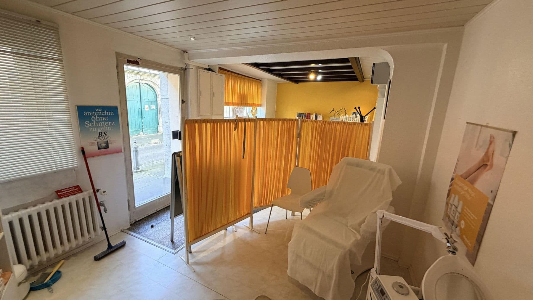 Prenájom nebytového priestoru 44 m², Haupstr. 439, Königswinter, Severné Porýnie - Westfálsko Prenájom nebytového priestoru 44 m², Haupstr. 439, Königswinter, Severné Porýnie - Westfálsko