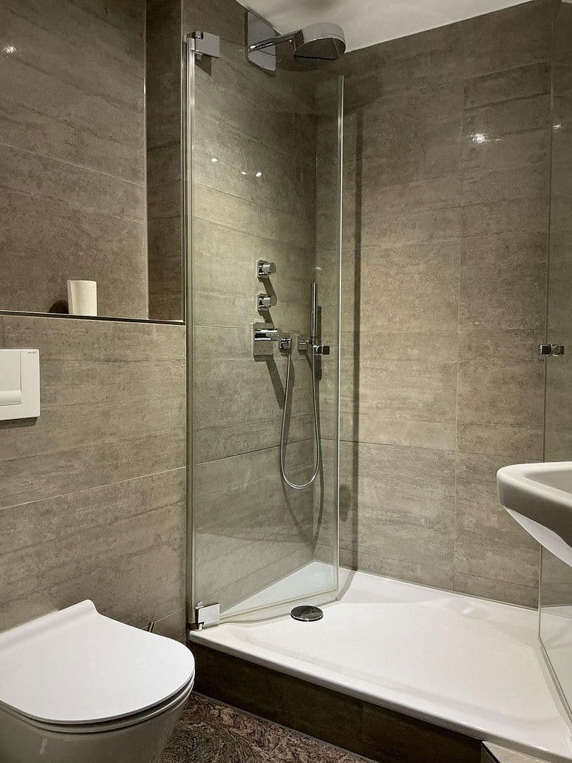 Predaj domu 170 m², pozemek 600 m², Gehrden, Dolné Sasko Predaj domu 170 m², pozemek 600 m², Gehrden, Dolné Sasko