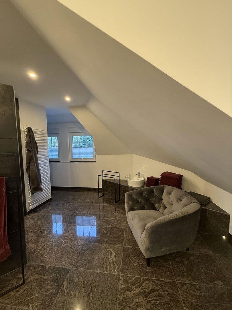 Predaj domu 170 m², pozemek 600 m², Gehrden, Dolné Sasko Predaj domu 170 m², pozemek 600 m², Gehrden, Dolné Sasko