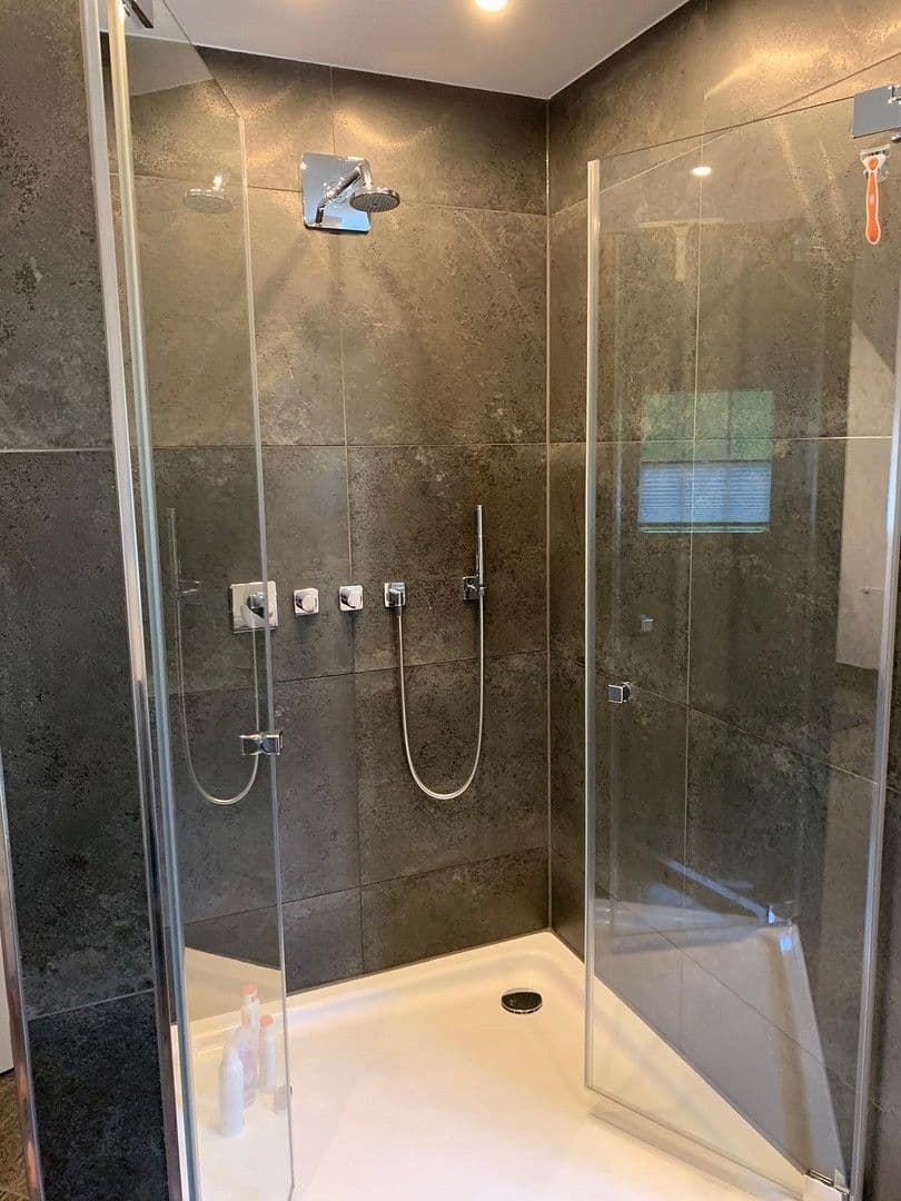 Predaj domu 170 m², pozemek 600 m², Gehrden, Dolné Sasko Predaj domu 170 m², pozemek 600 m², Gehrden, Dolné Sasko