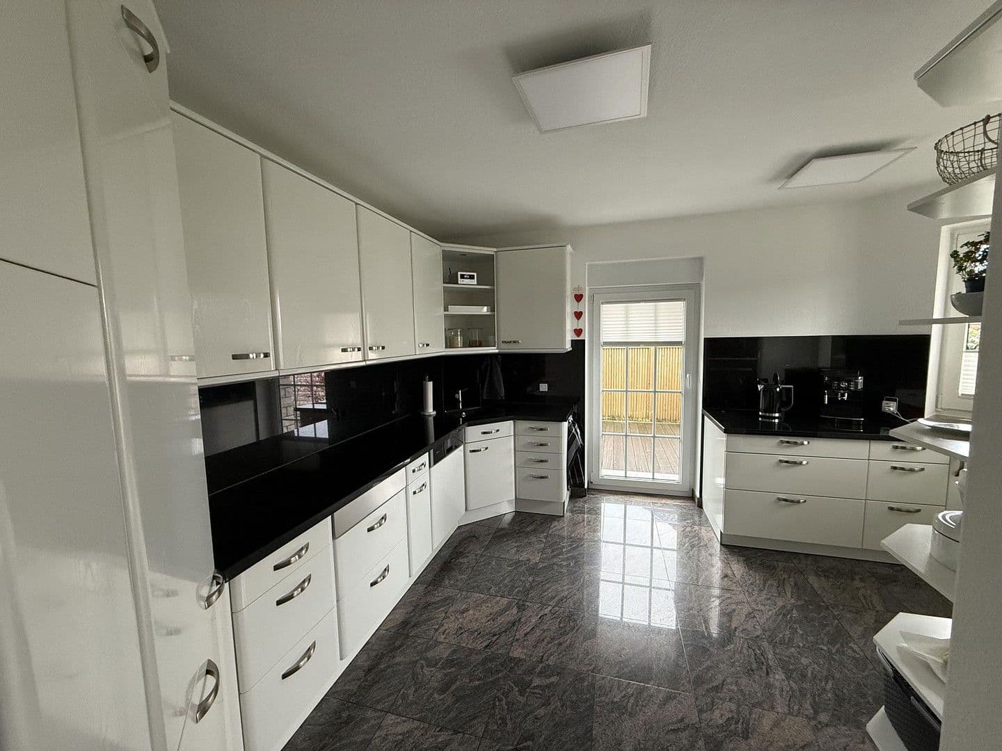 Predaj domu 170 m², pozemek 600 m², Gehrden, Dolné Sasko Predaj domu 170 m², pozemek 600 m², Gehrden, Dolné Sasko