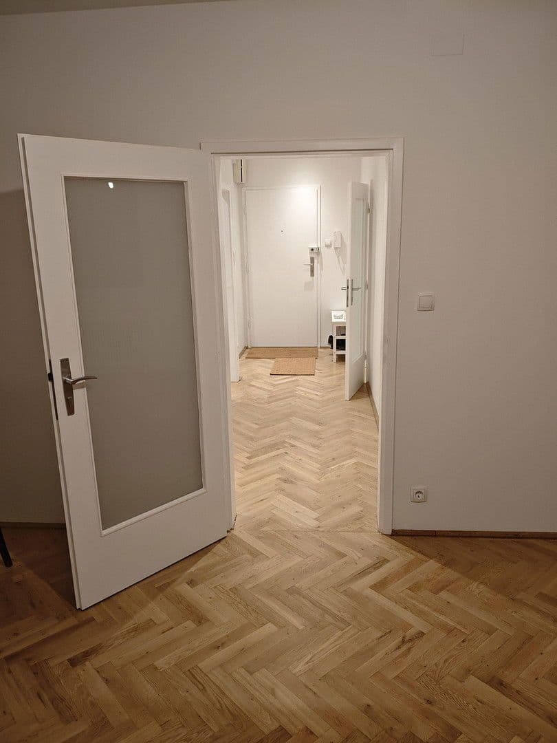 Prenájom bytu 2-izbový 44 m², Wien, Viedeň Prenájom bytu 2-izbový 44 m², Wien, Viedeň