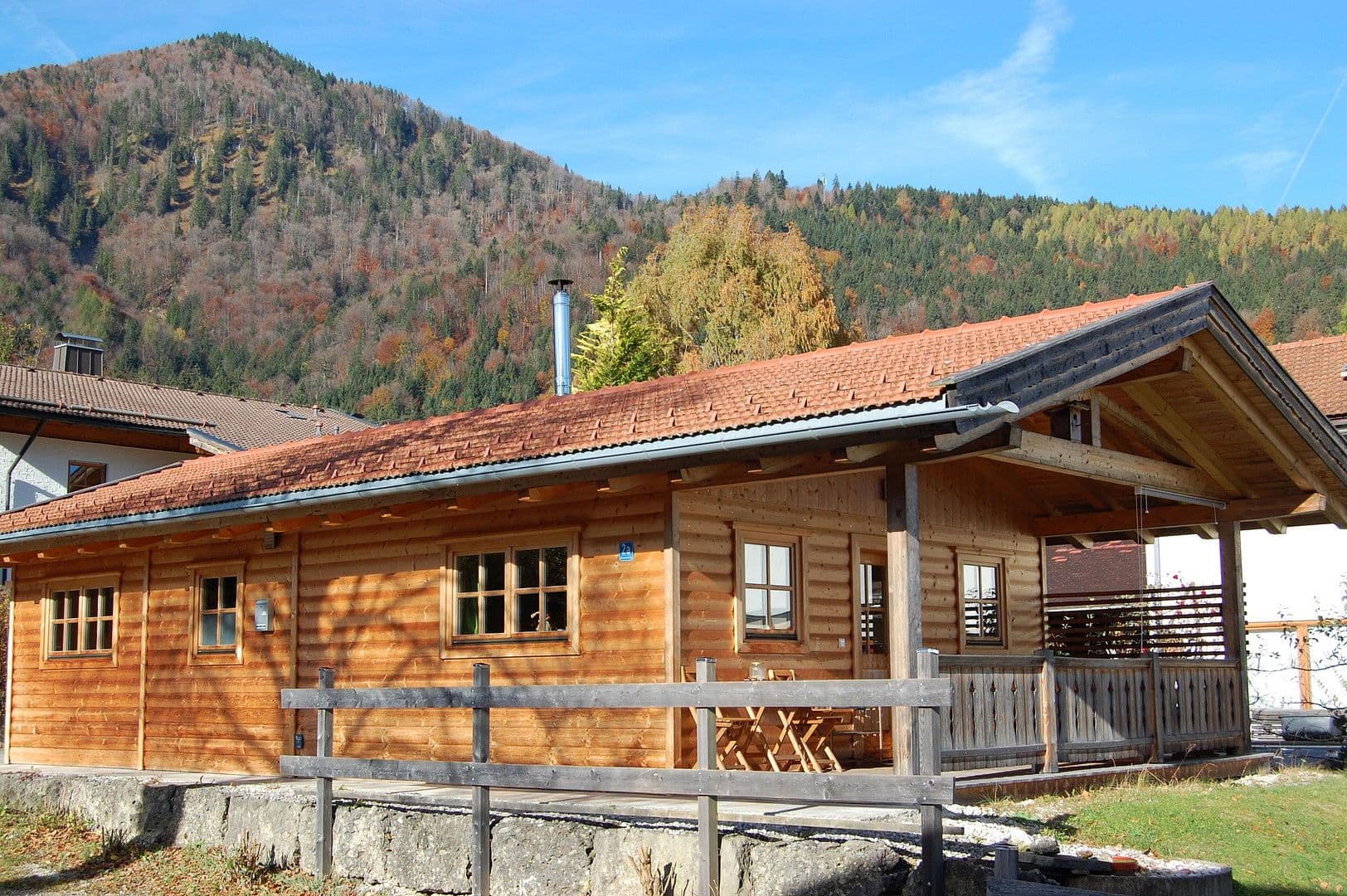 Predaj domu 57 m², pozemek 400 m², Schleching, Bavorsko Predaj domu 57 m², pozemek 400 m², Schleching, Bavorsko