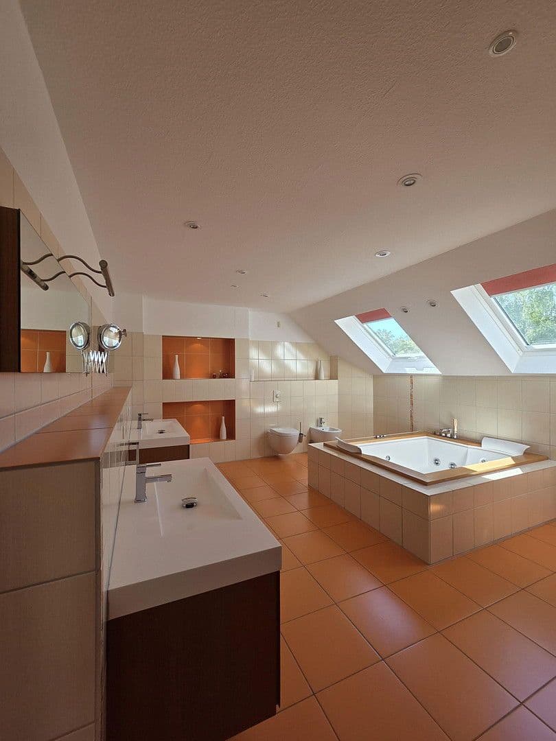 Predaj domu 450 m², pozemek 1.342 m², Winsen (Aller), Dolné Sasko Predaj domu 450 m², pozemek 1.342 m², Winsen (Aller), Dolné Sasko