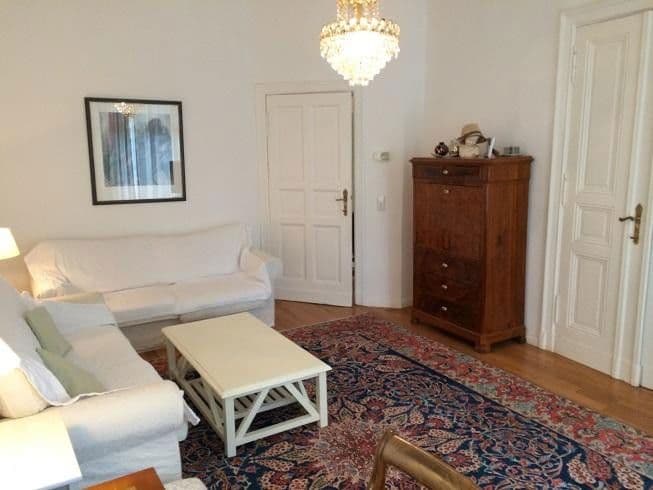 Predaj bytu 3-izbový 93 m², Sophie-Charlotten-Straße 37, Berlin, Berlín Predaj bytu 3-izbový 93 m², Sophie-Charlotten-Straße 37, Berlin, Berlín