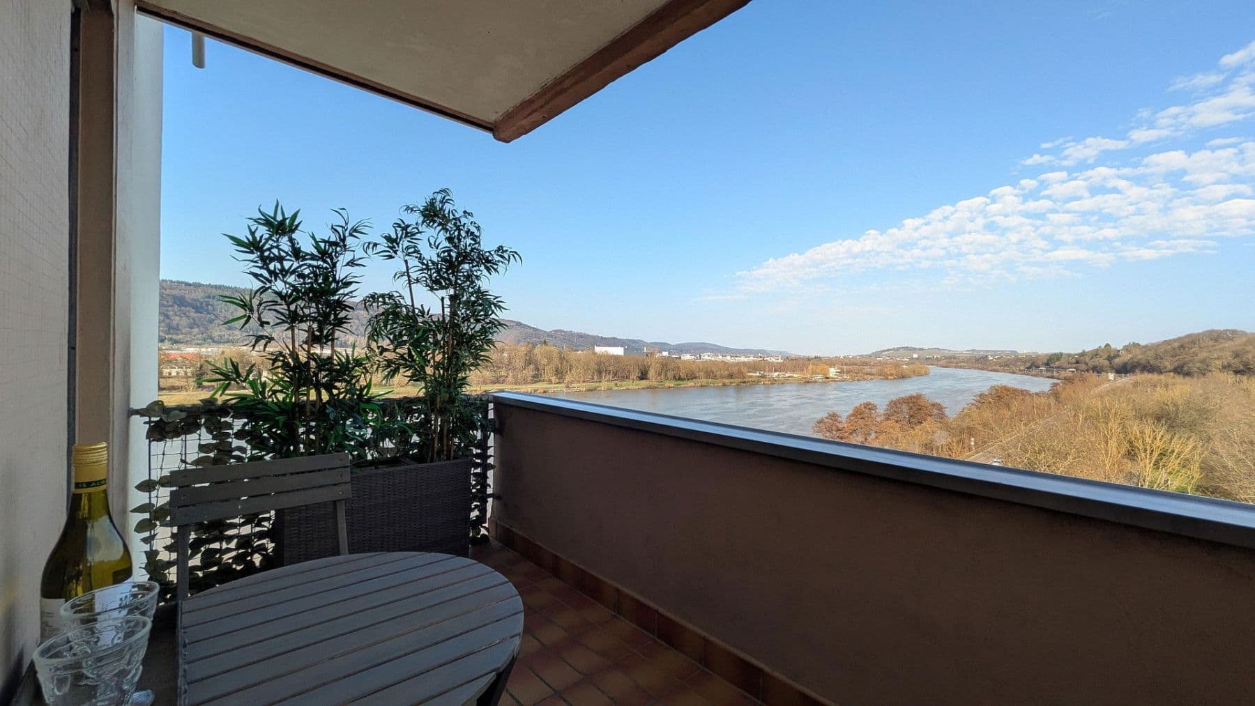 Predaj bytu 3-izbový 102 m², Konz, Porýnie-Falcko Predaj bytu 3-izbový 102 m², Konz, Porýnie-Falcko