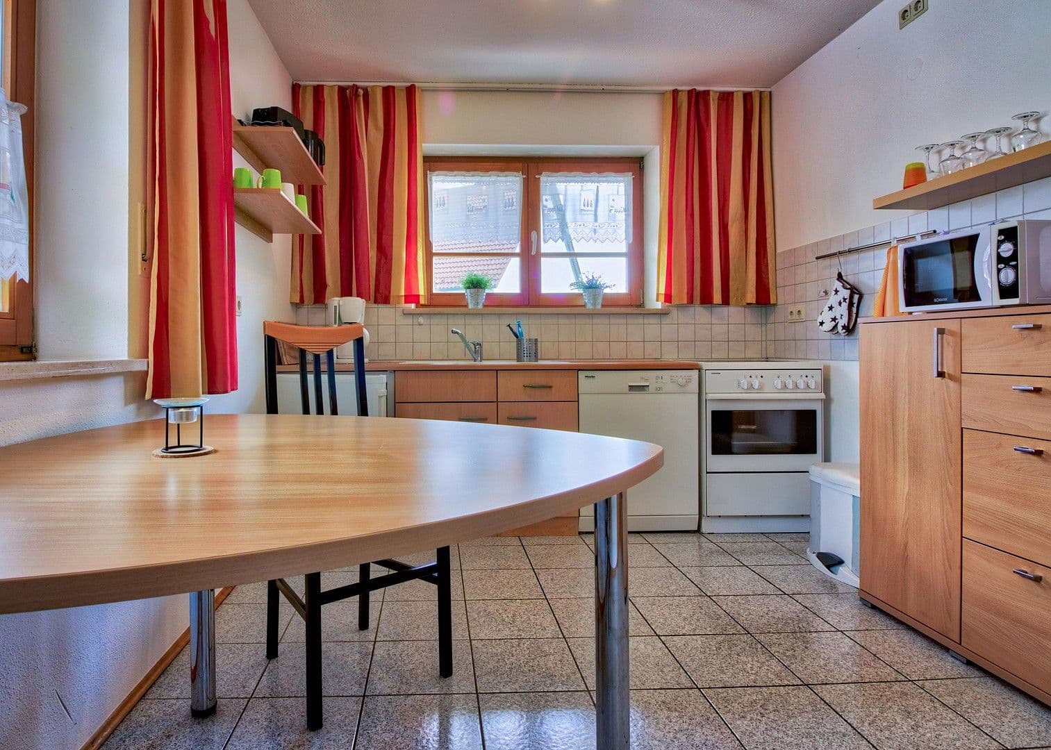 Predaj domu 200 m², pozemek 457 m², Burghausen, Bavorsko Predaj domu 200 m², pozemek 457 m², Burghausen, Bavorsko