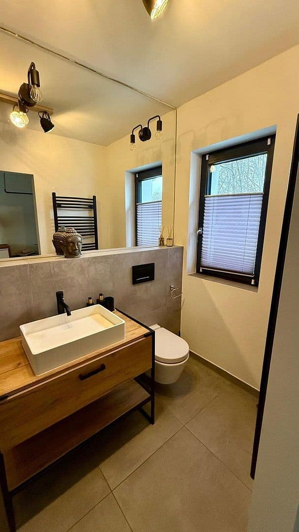 Prenájom bytu 2-izbový 60 m², Köln, Severné Porýnie - Westfálsko Prenájom bytu 2-izbový 60 m², Köln, Severné Porýnie - Westfálsko