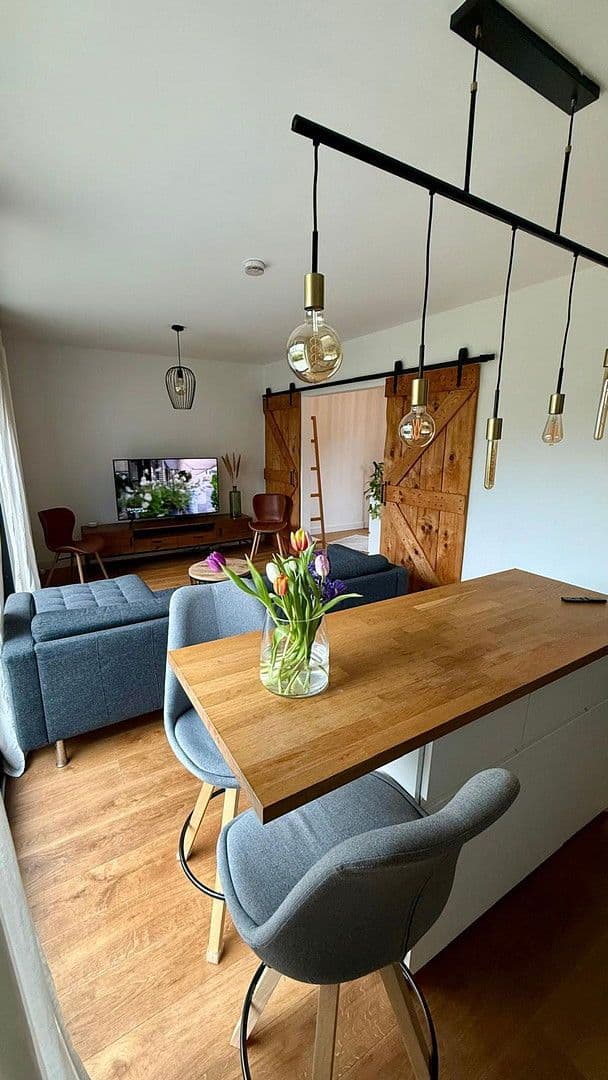 Prenájom bytu 2-izbový 60 m², Köln, Severné Porýnie - Westfálsko Prenájom bytu 2-izbový 60 m², Köln, Severné Porýnie - Westfálsko