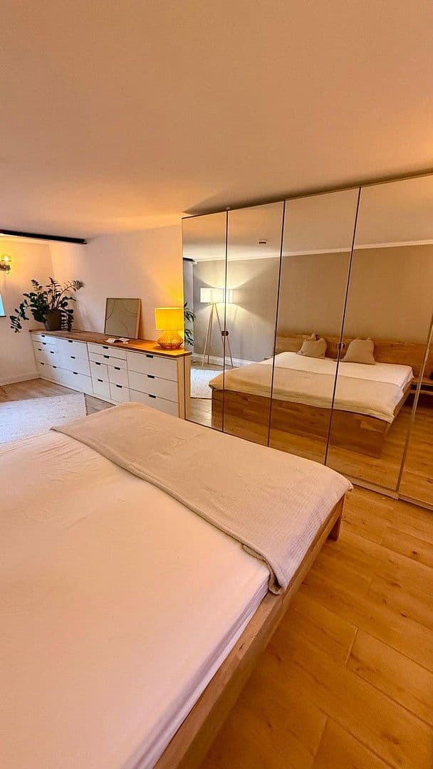 Prenájom bytu 2-izbový 60 m², Köln, Severné Porýnie - Westfálsko Prenájom bytu 2-izbový 60 m², Köln, Severné Porýnie - Westfálsko