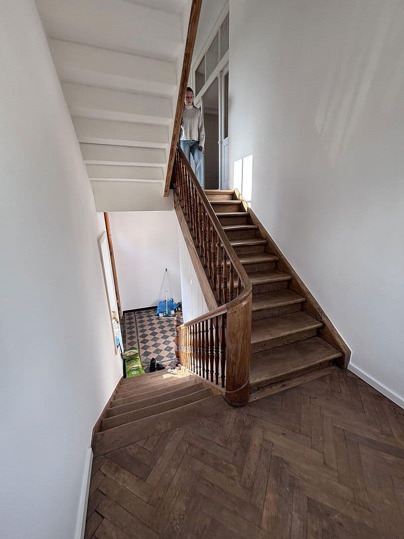 Prenájom bytu 3-izbový 105 m², Lorch, Bádensko-Wurttembersko Prenájom bytu 3-izbový 105 m², Lorch, Bádensko-Wurttembersko