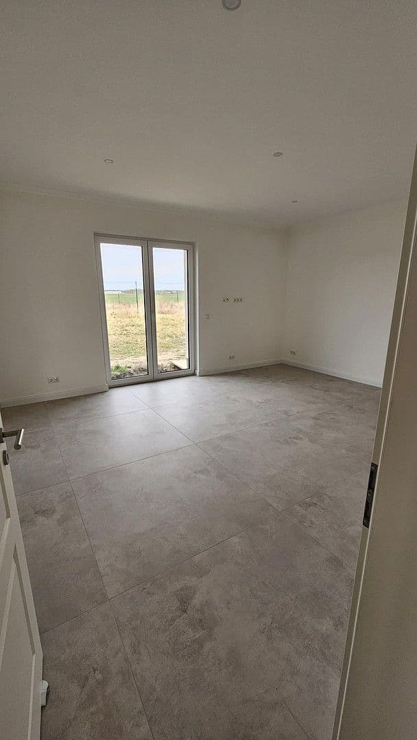 Prenájom domu 131 m², pozemek 820 m², Zossen, Brandenbursko Prenájom domu 131 m², pozemek 820 m², Zossen, Brandenbursko