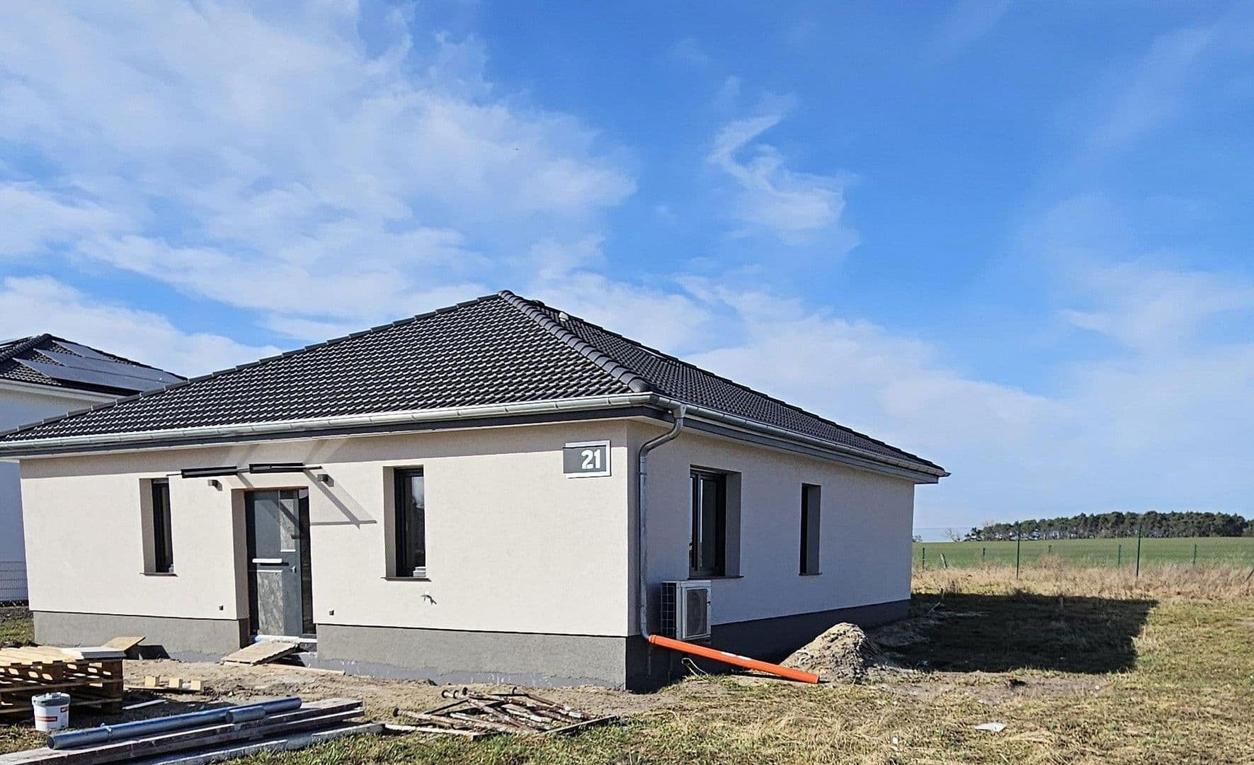 Prenájom domu 131 m², pozemek 820 m², Zossen, Brandenbursko Prenájom domu 131 m², pozemek 820 m², Zossen, Brandenbursko