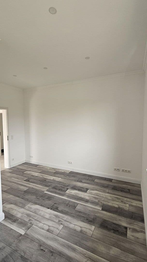 Prenájom domu 131 m², pozemek 820 m², Zossen, Brandenbursko Prenájom domu 131 m², pozemek 820 m², Zossen, Brandenbursko