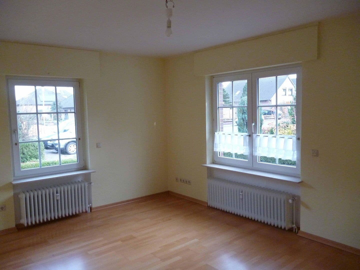 Predaj domu 229 m², pozemek 785 m², Wiefelstede, Dolné Sasko Predaj domu 229 m², pozemek 785 m², Wiefelstede, Dolné Sasko