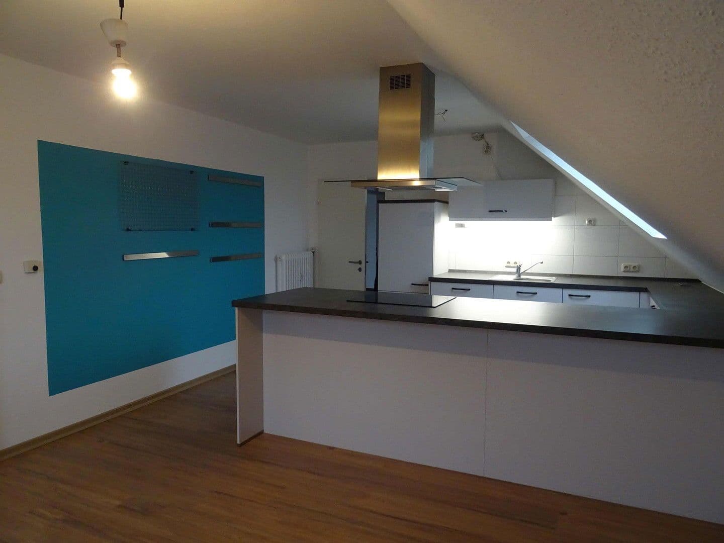 Predaj domu 229 m², pozemek 785 m², Wiefelstede, Dolné Sasko Predaj domu 229 m², pozemek 785 m², Wiefelstede, Dolné Sasko