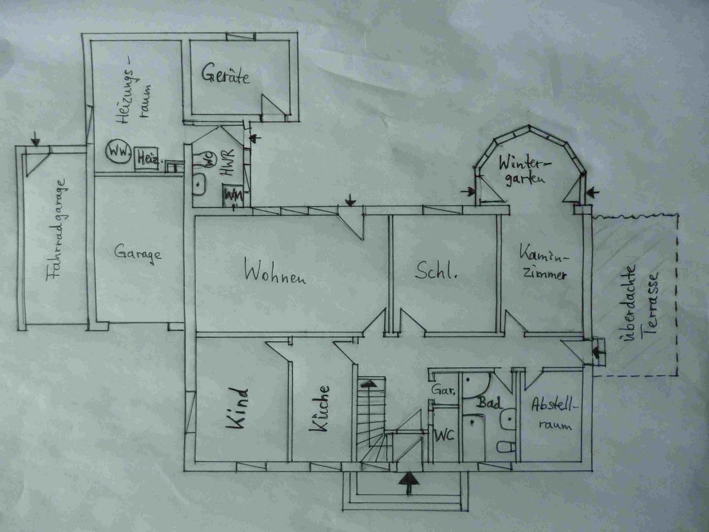 Predaj domu 229 m², pozemek 785 m², Wiefelstede, Dolné Sasko Predaj domu 229 m², pozemek 785 m², Wiefelstede, Dolné Sasko