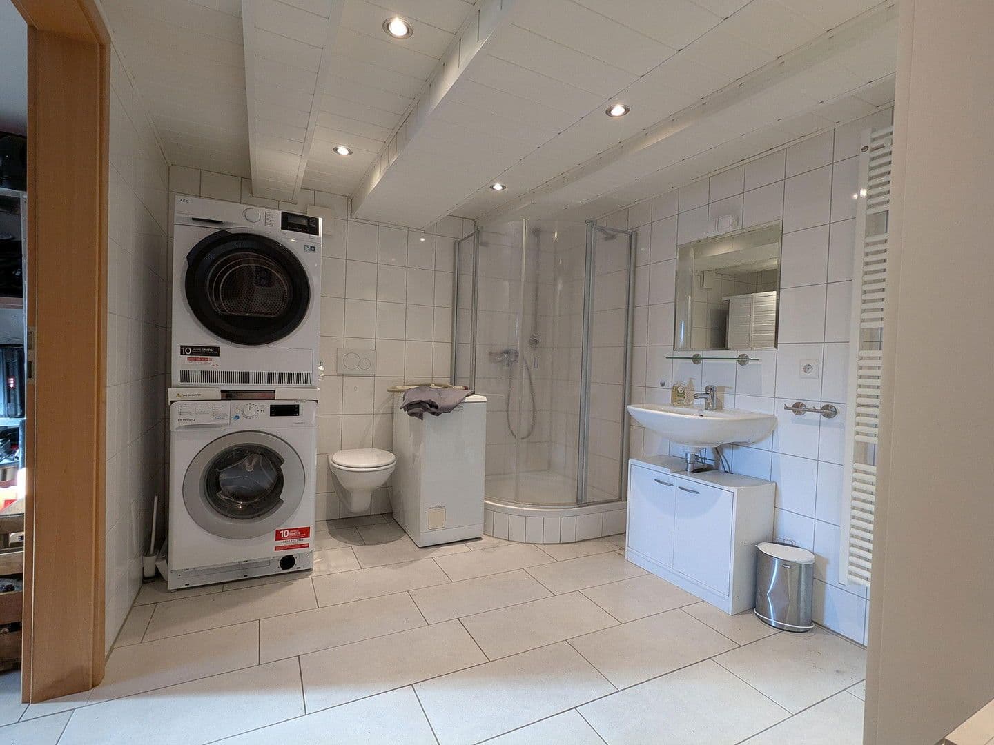 Predaj domu 124 m², pozemek 100 m², Calw, Bádensko-Wurttembersko Predaj domu 124 m², pozemek 100 m², Calw, Bádensko-Wurttembersko