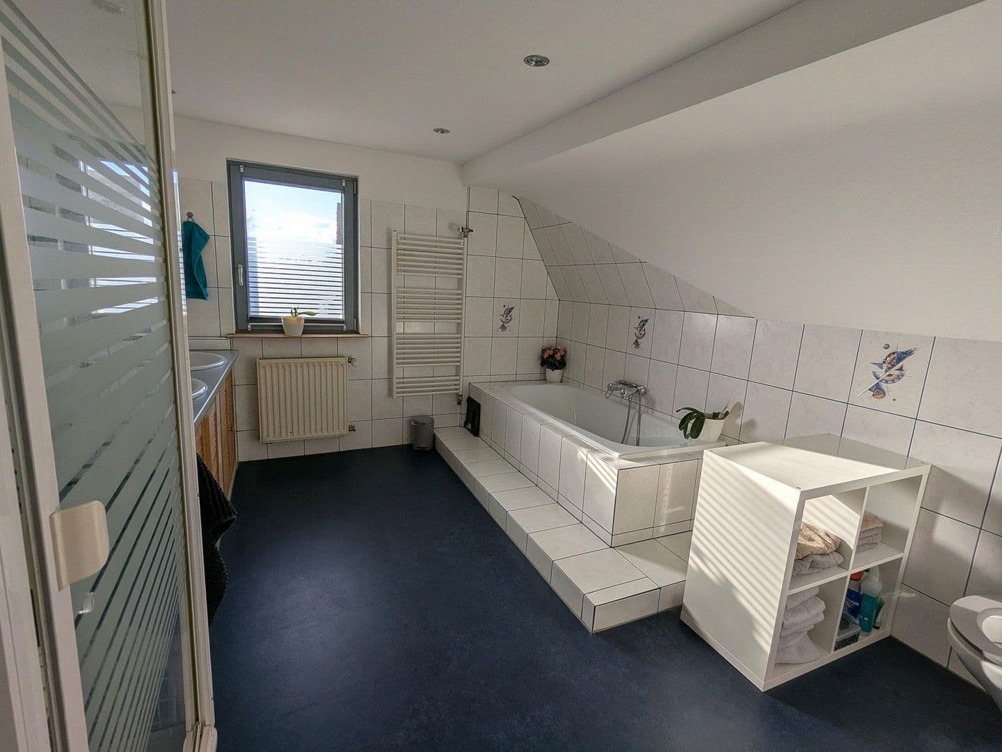 Predaj domu 124 m², pozemek 100 m², Calw, Bádensko-Wurttembersko Predaj domu 124 m², pozemek 100 m², Calw, Bádensko-Wurttembersko