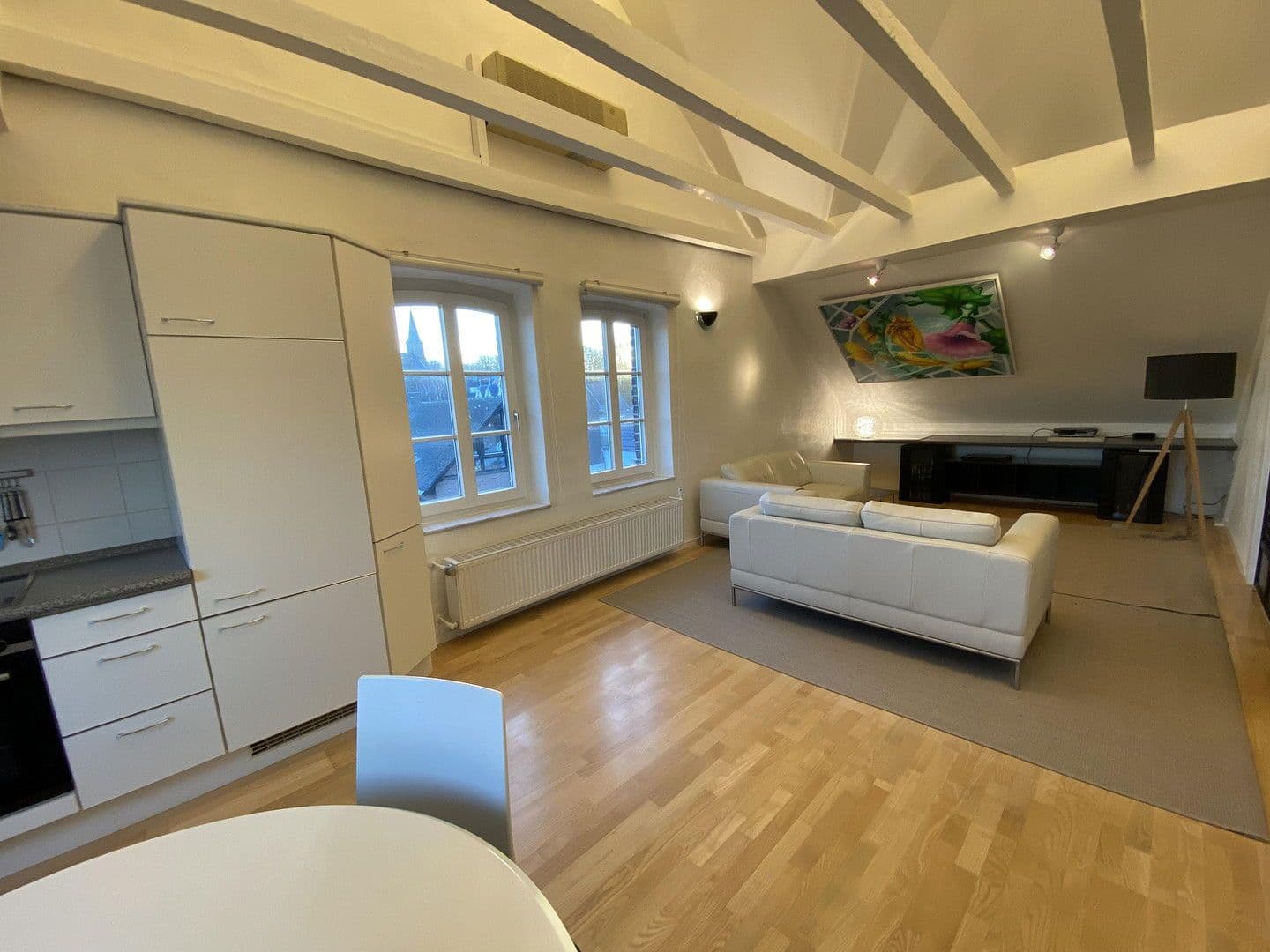 Prenájom bytu 1-izbový 65 m², Köln, Severné Porýnie - Westfálsko Prenájom bytu 1-izbový 65 m², Köln, Severné Porýnie - Westfálsko