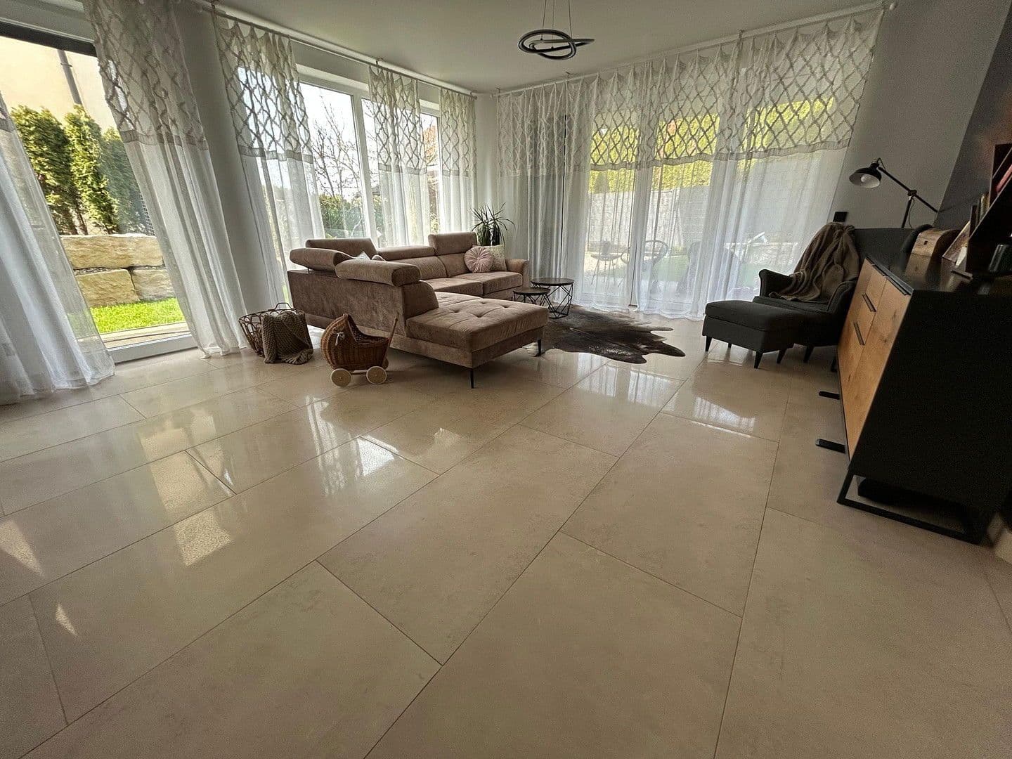 Predaj bytu 3-izbový 104 m², Niefern-Öschelbronn, Bádensko-Wurttembersko Predaj bytu 3-izbový 104 m², Niefern-Öschelbronn, Bádensko-Wurttembersko