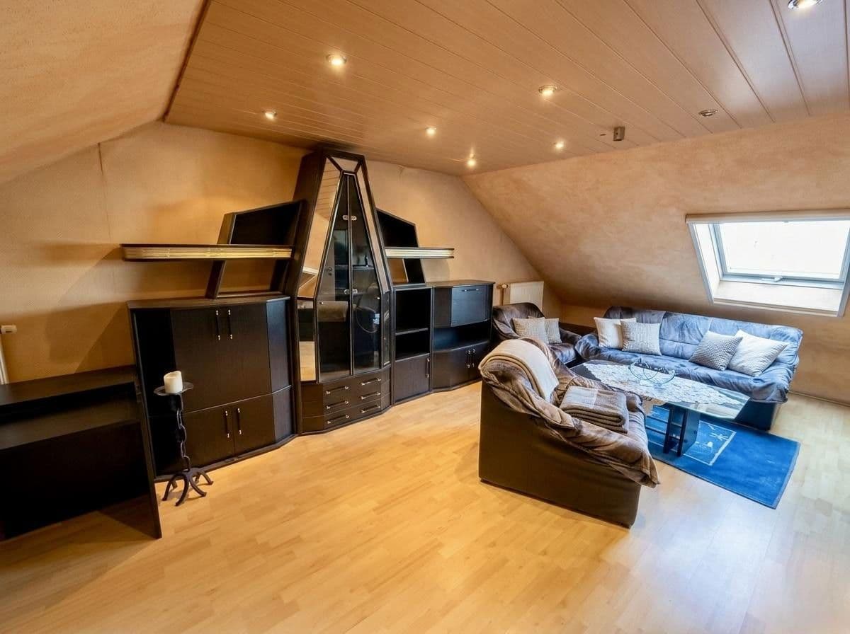 Predaj domu 115 m², pozemek 170 m², Händelstraße 39, Niederkassel, Severné Porýnie - Westfálsko Predaj domu 115 m², pozemek 170 m², Händelstraße 39, Niederkassel, Severné Porýnie - Westfálsko