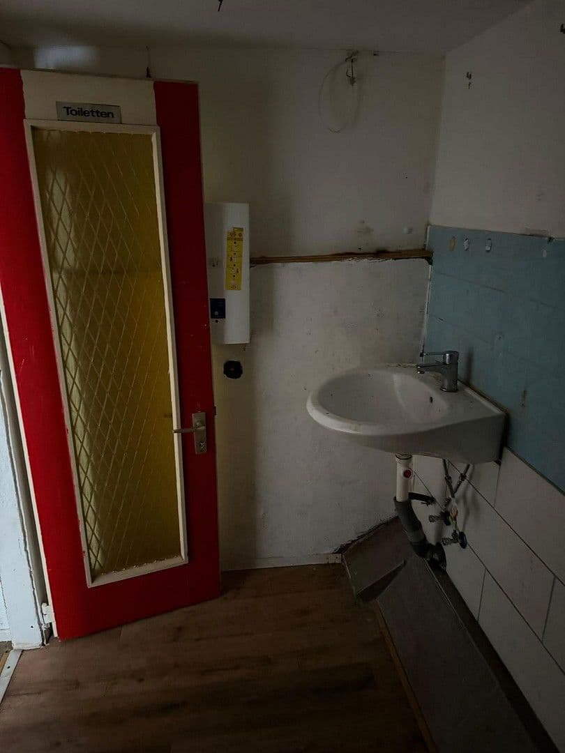 Prenájom bytu 1-izbový 35 m², Lindenstraße 30, Bad Wildungen, Hesensko Prenájom bytu 1-izbový 35 m², Lindenstraße 30, Bad Wildungen, Hesensko