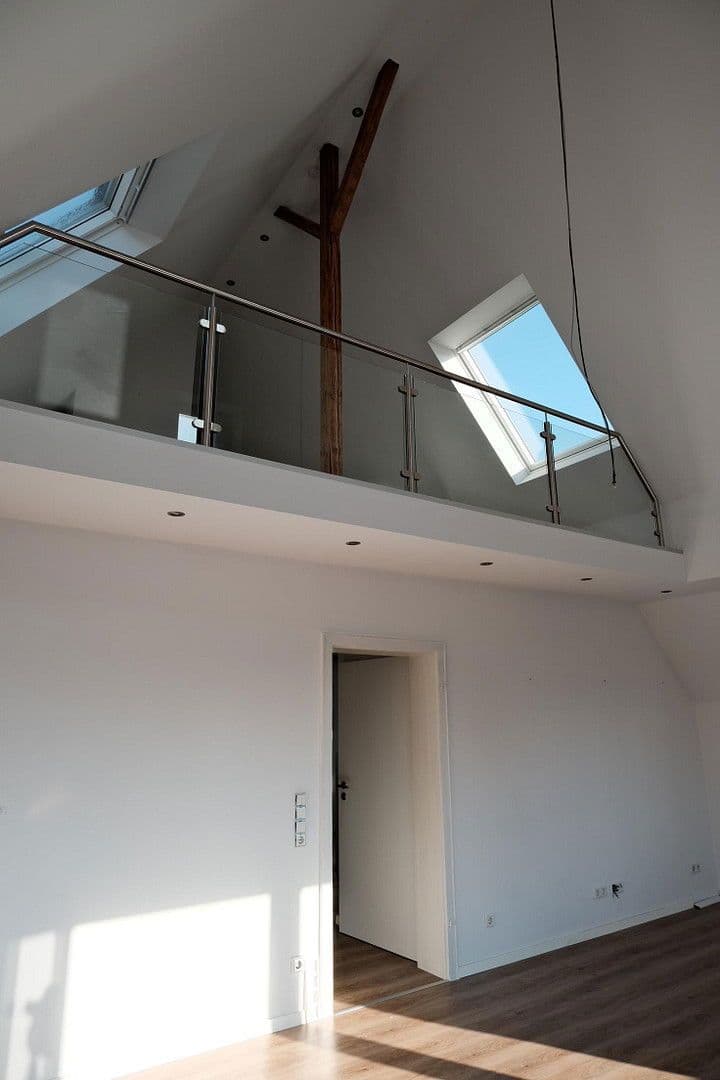 Prenájom bytu 4-izbový 120 m², Essenberger Straße 82, Moers, Severné Porýnie - Westfálsko Prenájom bytu 4-izbový 120 m², Essenberger Straße 82, Moers, Severné Porýnie - Westfálsko