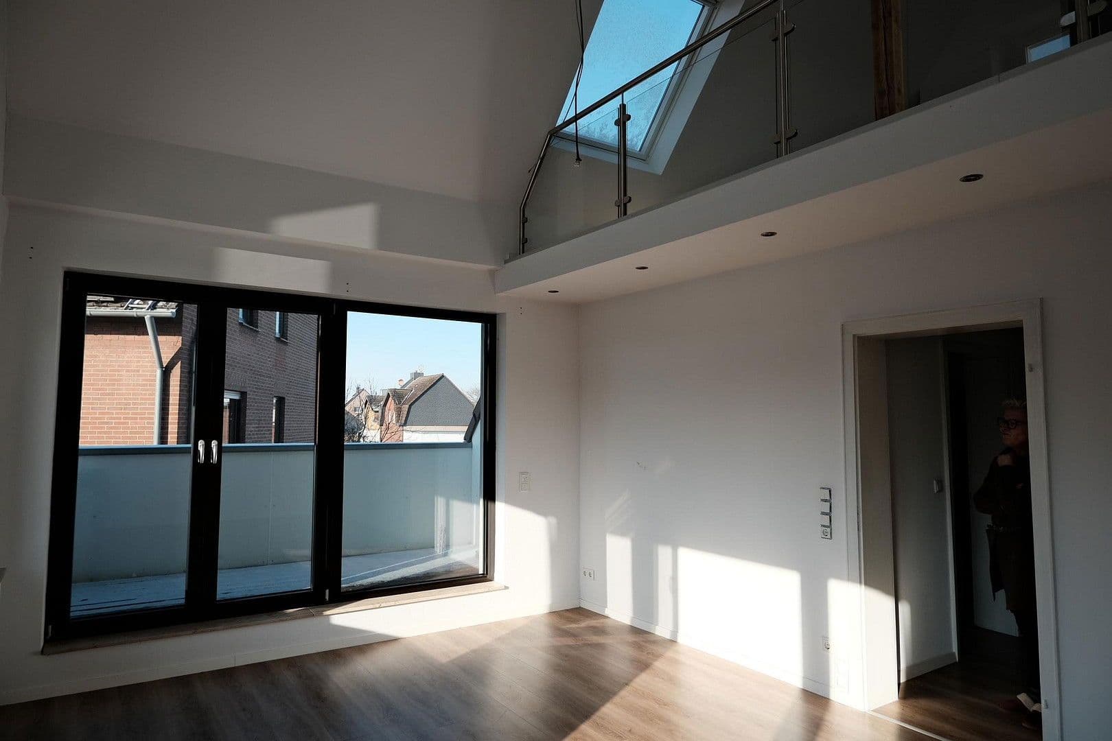 Prenájom bytu 4-izbový 120 m², Essenberger Straße 82, Moers, Severné Porýnie - Westfálsko Prenájom bytu 4-izbový 120 m², Essenberger Straße 82, Moers, Severné Porýnie - Westfálsko